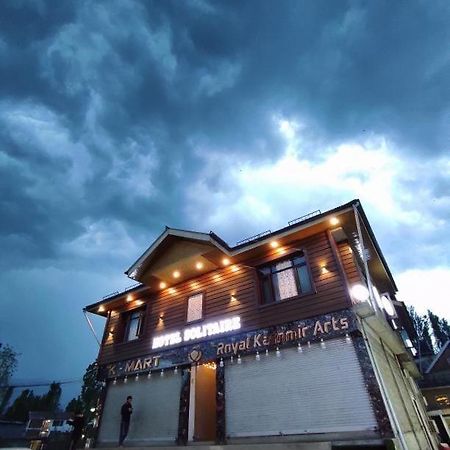 Hotel Solitaire Srinagar  Exterior photo